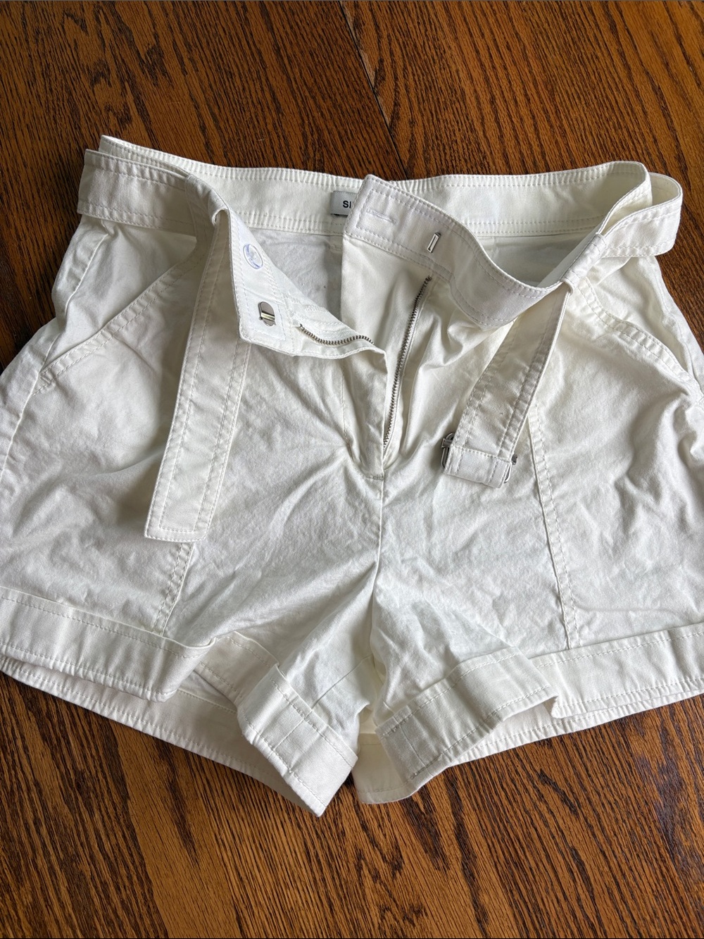 Jonathan simkhai   White Cargo-Inspired belted Shorts with Buckle Detail